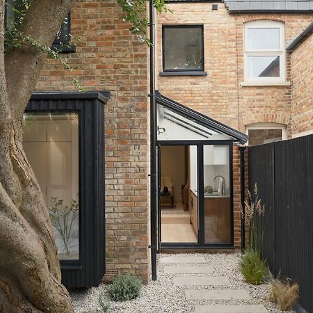 옥스퍼드 Japandi Escape 3Br Designer Flat With Garden 아파트 외부 사진